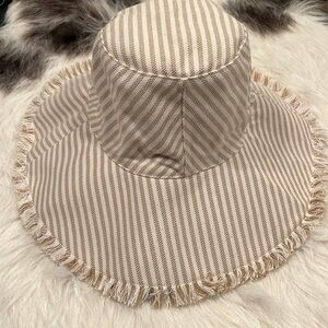 Hatattack hat for women